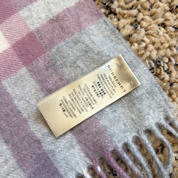 Burberry Gray and Pink Plaid Cashmere scarf - Picture 3 of 6